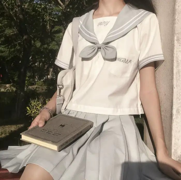 骚动时节的少女们啊